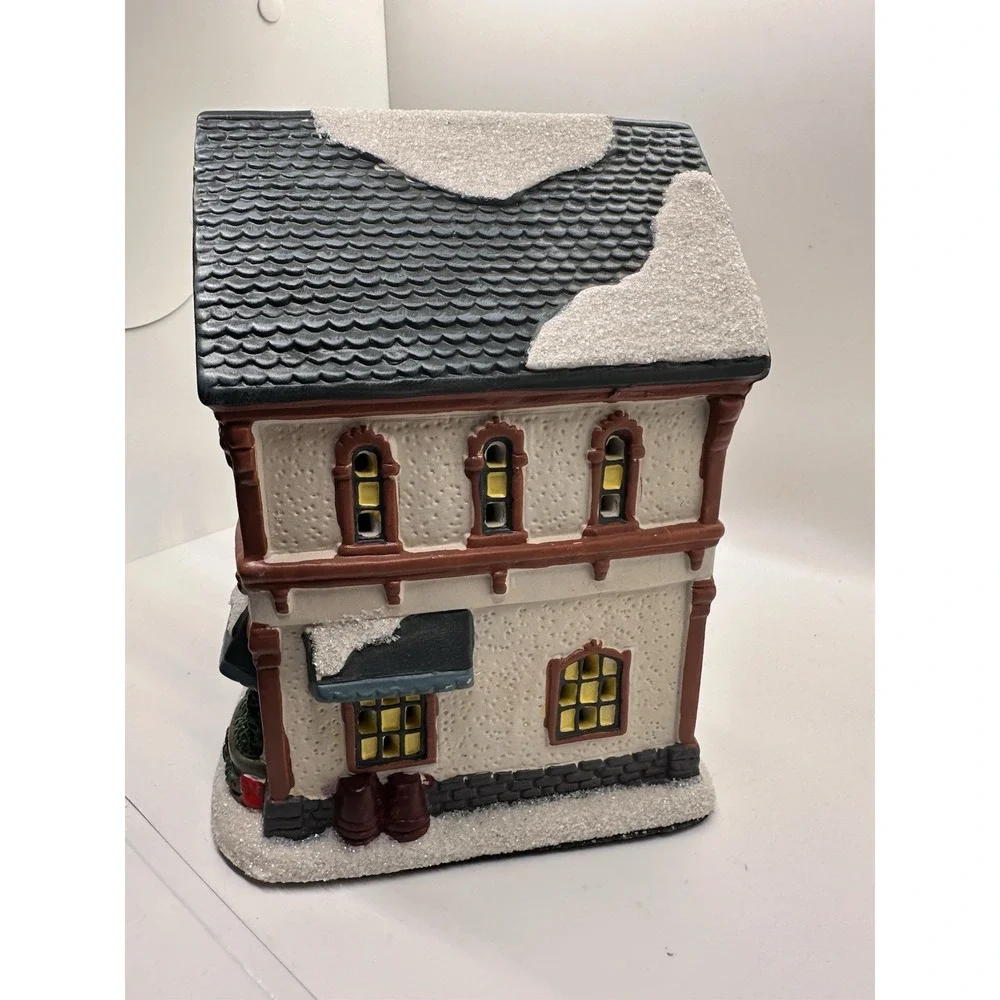 St. Nicholas Square Christmas Village‎ Plant Shop Lighted Building 2020 Tested